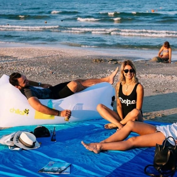 Multifunktionelt strandhåndklæde